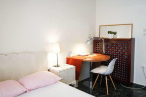 Special Offer near Metro for Akropolis